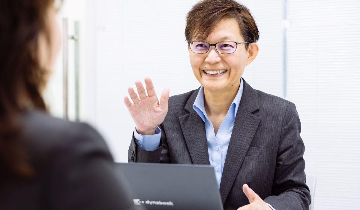 インタビュー中の様子