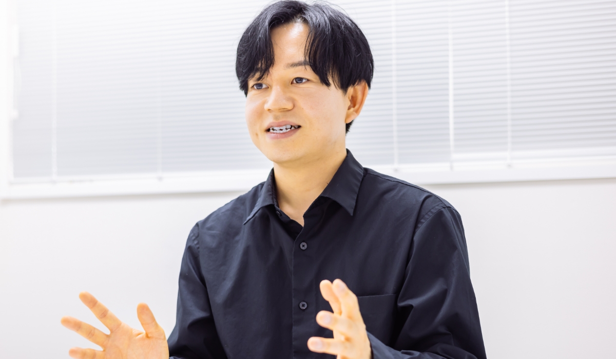 インタビュー中の様子